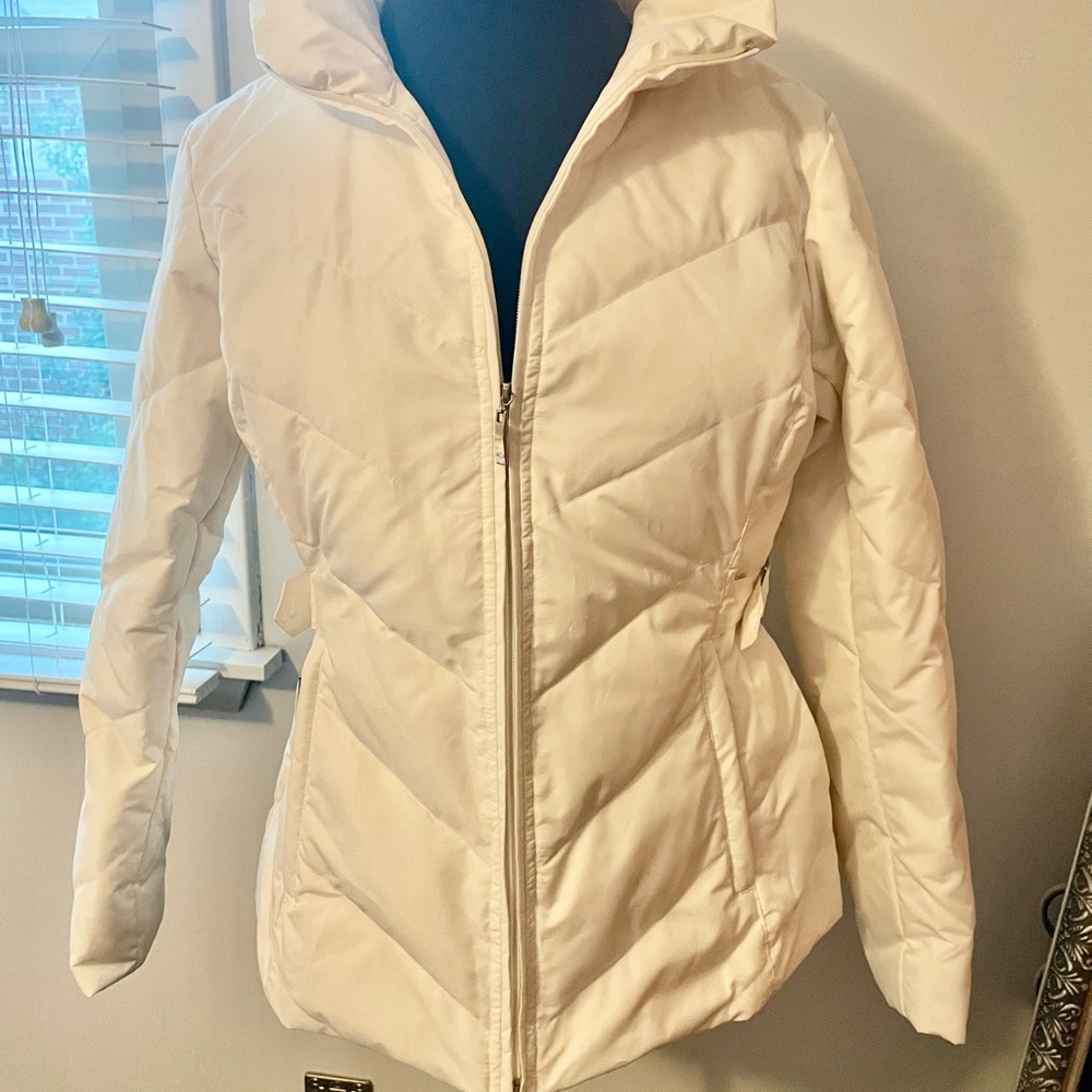 Oscar de la Renta Cream Puffer Jacket